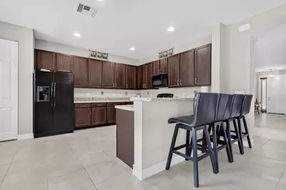 8135 Cantabria Falls Drive, Boynton Beach, FL 33473 - Photo 13