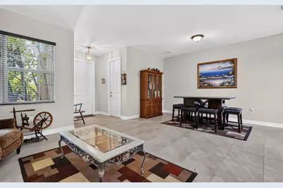 8135 Cantabria Falls Drive, Boynton Beach, FL 33473 - Photo 9