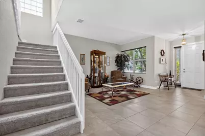 8135 Cantabria Falls Drive, Boynton Beach, FL 33473 - Photo 7