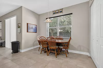 8135 Cantabria Falls Drive, Boynton Beach, FL 33473 - Photo 19