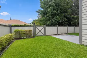 2482 Bedford Mews Dr, Wellington, FL 33414 - Photo 29