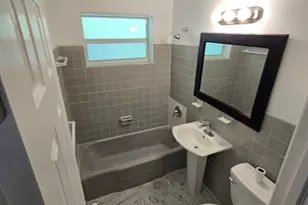 830 SW 14th St, Pompano Beach, FL 33060 - Photo 5