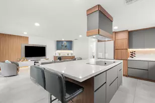 52 Gables Blvd, Weston, FL 33326 - Photo 21