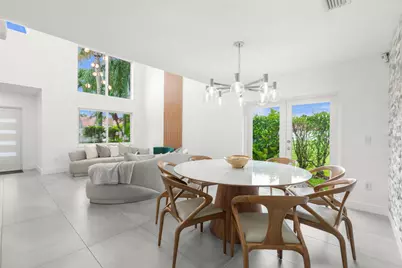 52 Gables Boulevard, Weston, FL 33326 - Photo 7