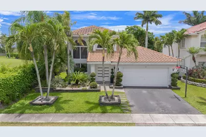 52 Gables Boulevard, Weston, FL 33326 - Photo 1