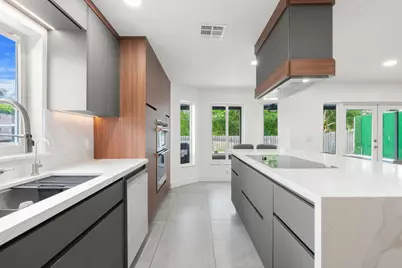 52 Gables Boulevard, Weston, FL 33326 - Photo 19