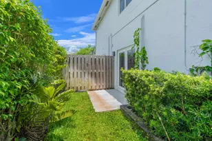 52 Gables Blvd, Weston, FL 33326 - Photo 45