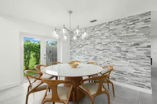52 Gables Blvd, Weston, FL 33326 - Photo 11