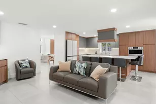 52 Gables Blvd, Weston, FL 33326 - Photo 13