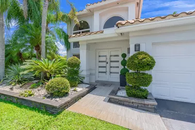 52 Gables Boulevard, Weston, FL 33326 - Photo 5