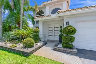 52 Gables Blvd, Weston, FL 33326 - Photo 5