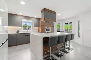 52 Gables Blvd, Weston, FL 33326 - Photo 17