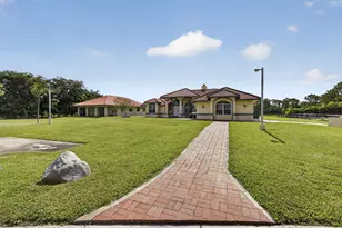 2564 Deer Run Trail, Loxahatchee, FL 33470 - Photo 3