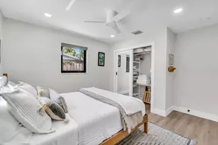 300 SE 8th Ave, Deerfield Beach, FL 33441 - Photo 27