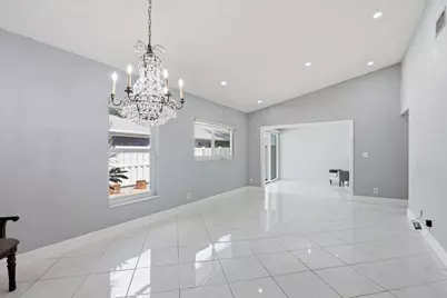8621 Jasmine Way, Boca Raton, FL 33496 - Photo 7