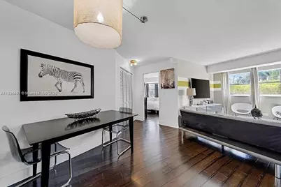1881 Washington Avenue #2g, Miami Beach, FL 33139 - Photo 3
