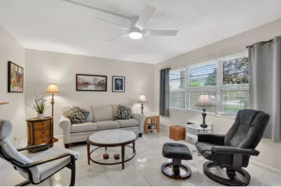 438 Tilford U, Deerfield Beach, FL 33442 - Photo 3