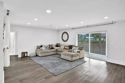 343 Layne Boulevard, Hallandale Beach, FL 33009 - Photo 15