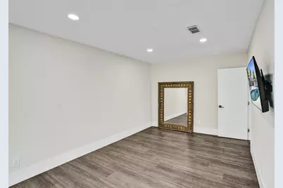 343 Layne Boulevard, Hallandale Beach, FL 33009 - Photo 23