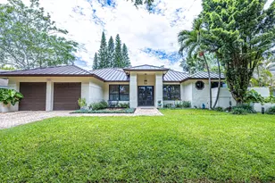 1985 Parkside Cir S, Boca Raton, FL 33486 - Photo 1