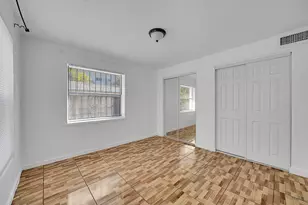 1646 NE 150th St, Miami, FL 33181 - Photo 21
