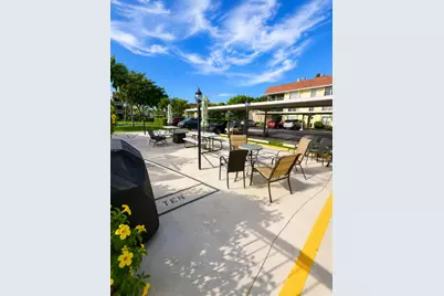 5570 Tamberlane Circle #329, Palm Beach Gardens, FL 33418 - Photo 11