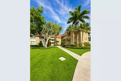 5570 Tamberlane Circle #329, Palm Beach Gardens, FL 33418 - Photo 13