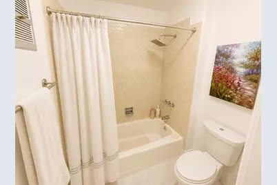 5570 Tamberlane Circle #329, Palm Beach Gardens, FL 33418 - Photo 9