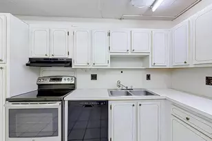 2850 Forest Hills Blvd, Coral Springs, FL 33065 - Photo 13