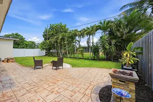 8370 NW 26th Pl, Sunrise, FL 33322 - Photo 23