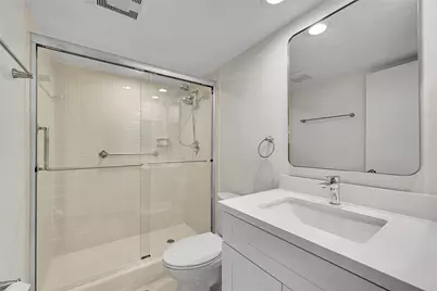 555 Oaks Lane #311, Pompano Beach, FL 33069 - Photo 9