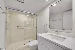 555 Oaks Ln, Pompano Beach, FL 33069 - Photo 9