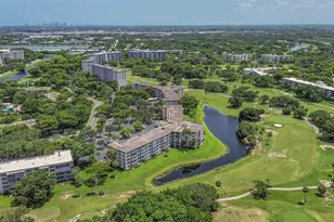 555 Oaks Ln, Pompano Beach, FL 33069 - Photo 15