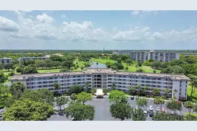 555 Oaks Lane #311, Pompano Beach, FL 33069 - Photo 13