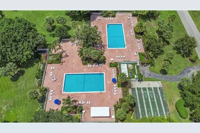 555 Oaks Lane #311, Pompano Beach, FL 33069 - Photo 13