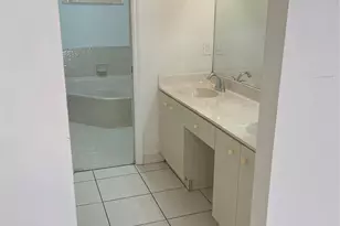 13412 NW 5th Pl, Plantation, FL 33325 - Photo 9