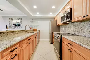 204 Old Meadow Way, Palm Beach Gardens, FL 33418 - Photo 13