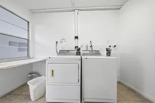 108 Greenbrier C, West Palm Beach, FL 33417 - Photo 19