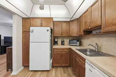 108 Greenbrier C, West Palm Beach, FL 33417 - Photo 3