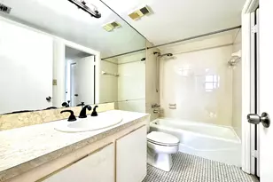 1470 NE 123rd St, North Miami, FL 33161 - Photo 5