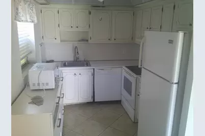 588 Brittany M, Delray Beach, FL 33446 - Photo 3
