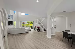 1215 Creekside Dr, Wellington, FL 33414 - Photo 5