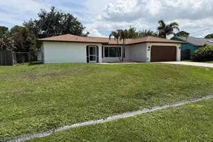 450 SW Eyerly Ave, Port Saint Lucie, FL 34983 - Photo 3