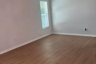 450 SW Eyerly Ave, Port Saint Lucie, FL 34983 - Photo 13