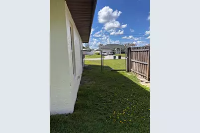 450 SW Eyerly Avenue, Port Saint Lucie, FL 34983 - Photo 35