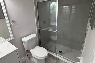 450 SW Eyerly Ave, Port Saint Lucie, FL 34983 - Photo 17