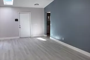 450 SW Eyerly Ave, Port Saint Lucie, FL 34983 - Photo 5