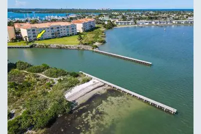 4 Harbour Isle Drive E #106, Fort Pierce, FL 34949 - Photo 1