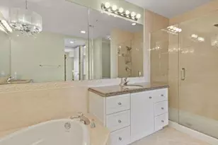4 Harbour Isle Dr E, Fort Pierce, FL 34949 - Photo 29