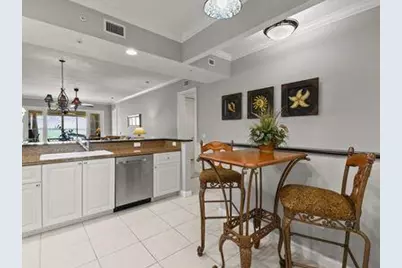 4 Harbour Isle Drive E #106, Fort Pierce, FL 34949 - Photo 9